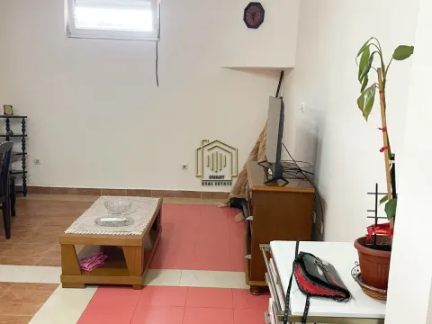 Prodaja, jednosoban stan, 40m², Zabjelo, Podgorica - image 2