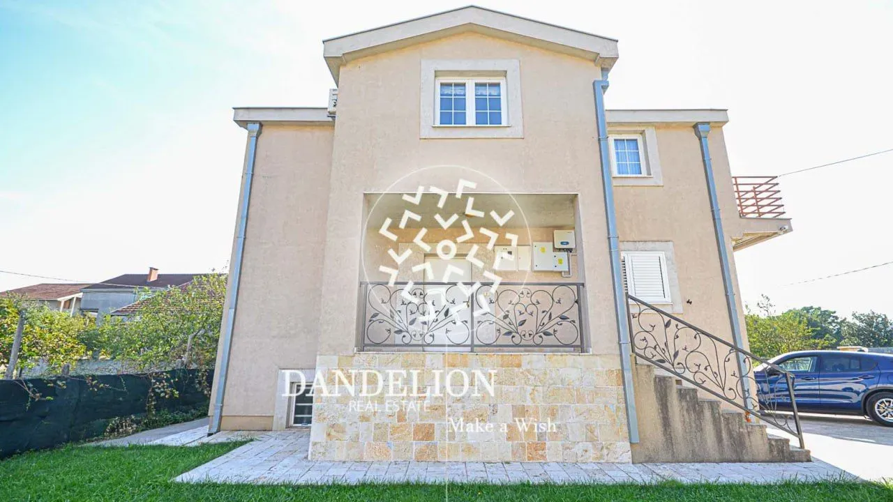 Rent, house, 250m², Gornja Gorica, Podgorica