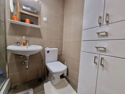 Rent, two bedroom apartment, 72m², Budva, Crna Gora - image 13