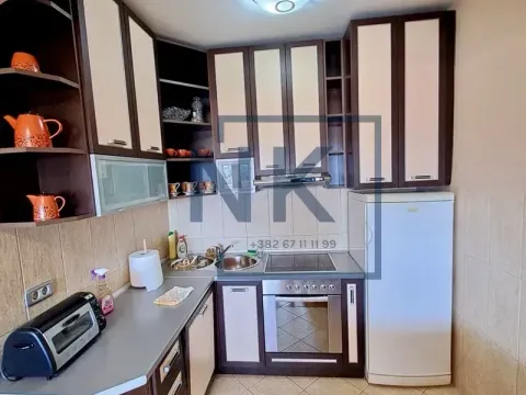 Rent, two bedroom apartment, 65m², Pejton, Podgorica - image 3