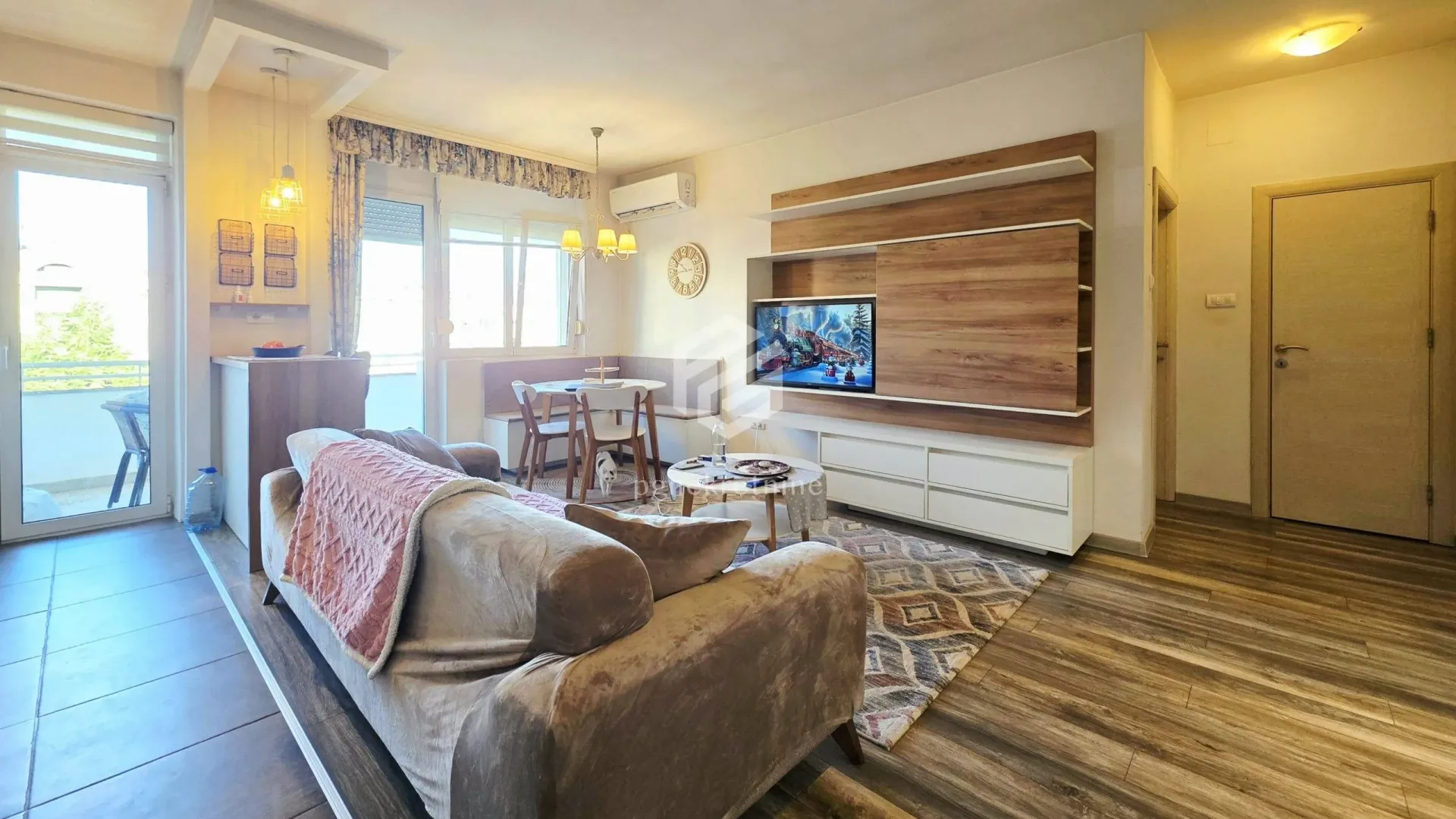 Prodaja, jednosoban stan, 50m², Preko Morače, Podgorica