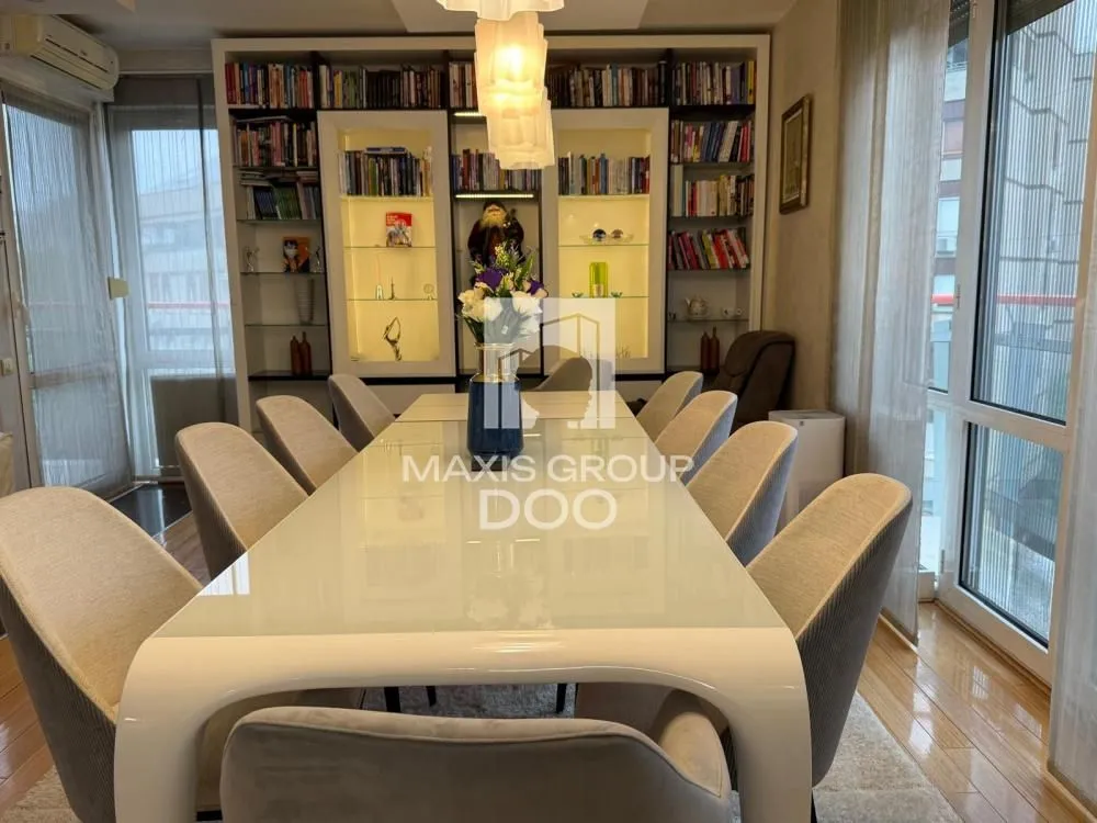 Rent, four bedroom apartment, 150m², Novi Beograd Sve Podlokacije, Beograd