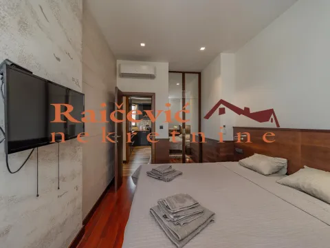 Sale, studio apartment, 85m², Vračar, Šid - image 10