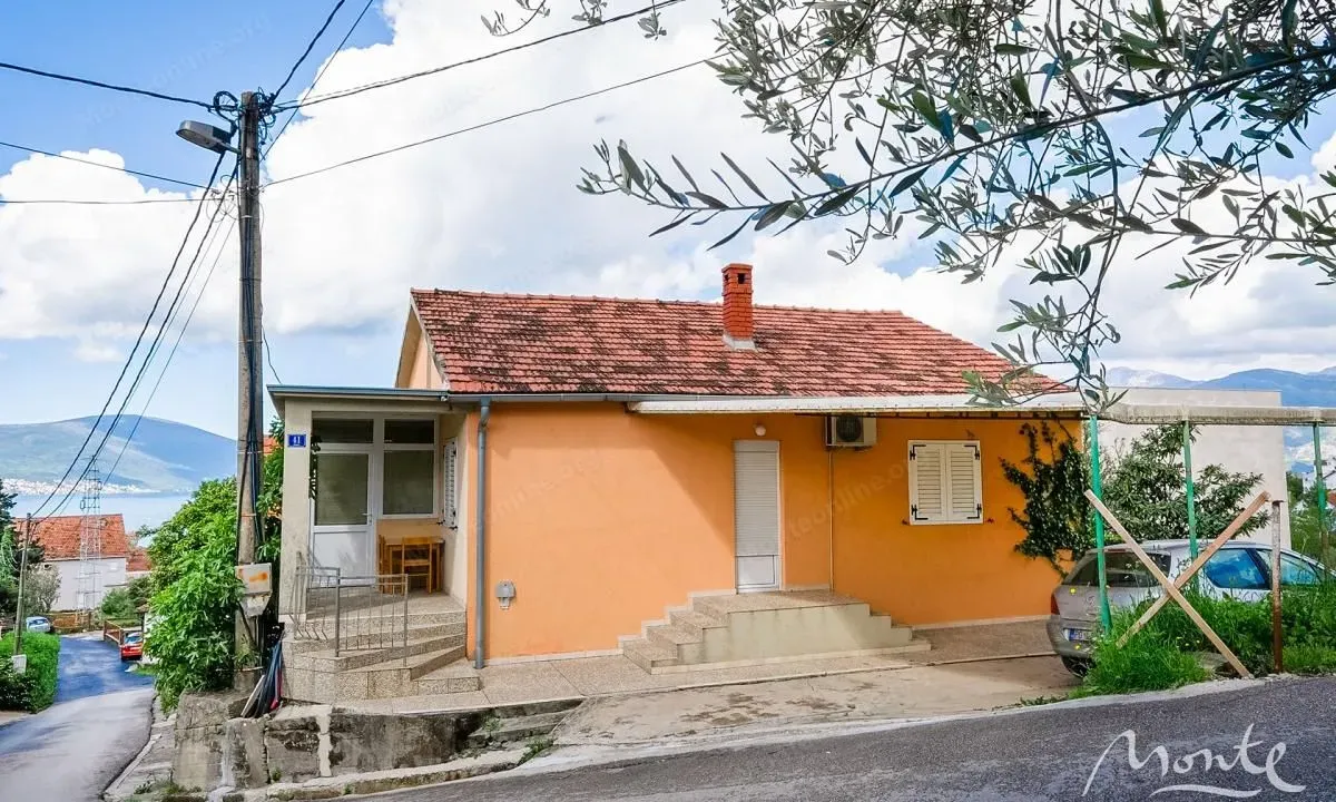 Prodaja, kuća, 119m², Tivat, Crna Gora