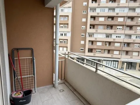 Izdavanje, jednosoban stan, 53m², Central Point, Podgorica - image 9