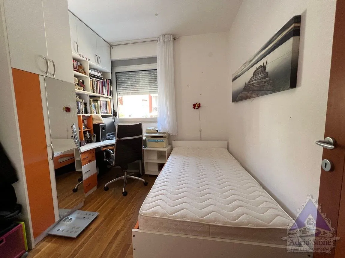 Sale, three bedroom apartment, 95m², Lazi, Budva