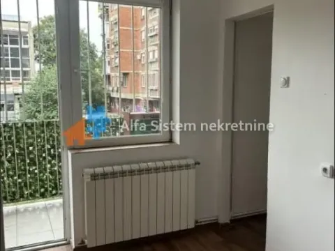 Rent, three bedroom apartment, 80m², Crveni Krst, Beograd - image 9