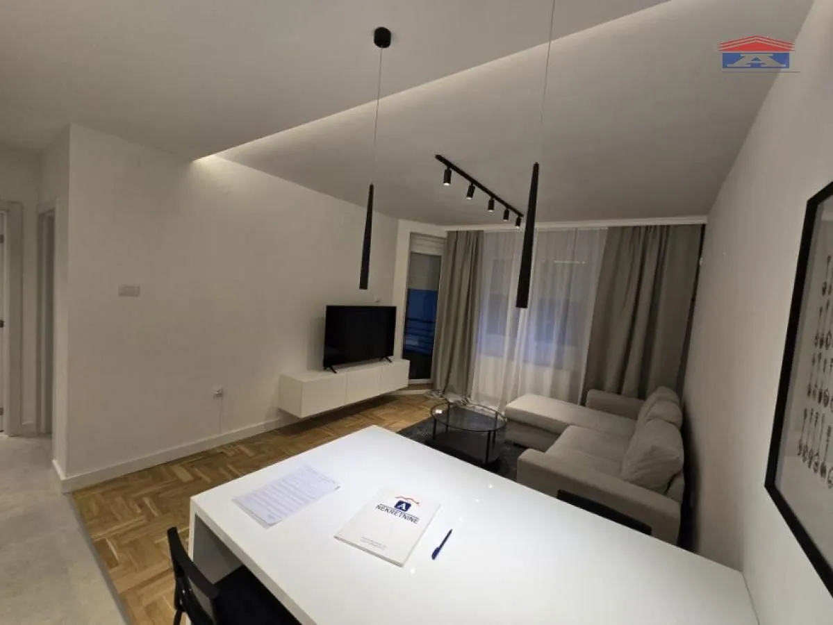 Rent, one bedroom apartment, 40m², Grbavica, Novi Sad Sve Podlokacije