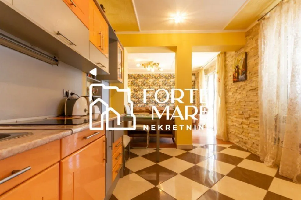 Prodaja, jednosoban stan, 60m², Herceg Novi, Crna Gora
