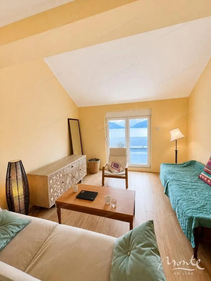 Prodaja, jednosoban stan, 52m², Krašići, Tivat
