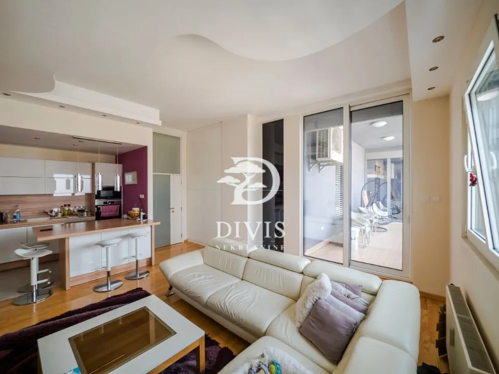 Sale, four bedroom apartment, 129m², Karaburma, Palilula Sve Podlokacije