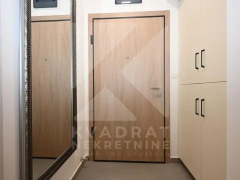 Izdavanje, dvosoban stan, 70m², Master Kvart, Podgorica - image 15