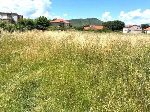 Zemljište in Donja Gorica