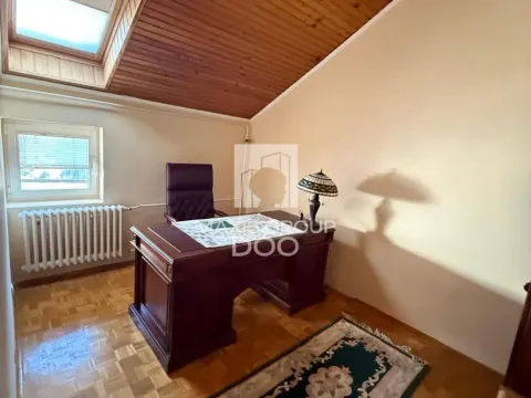 Sale, house, 153m², Bežanija, Beograd - image 17
