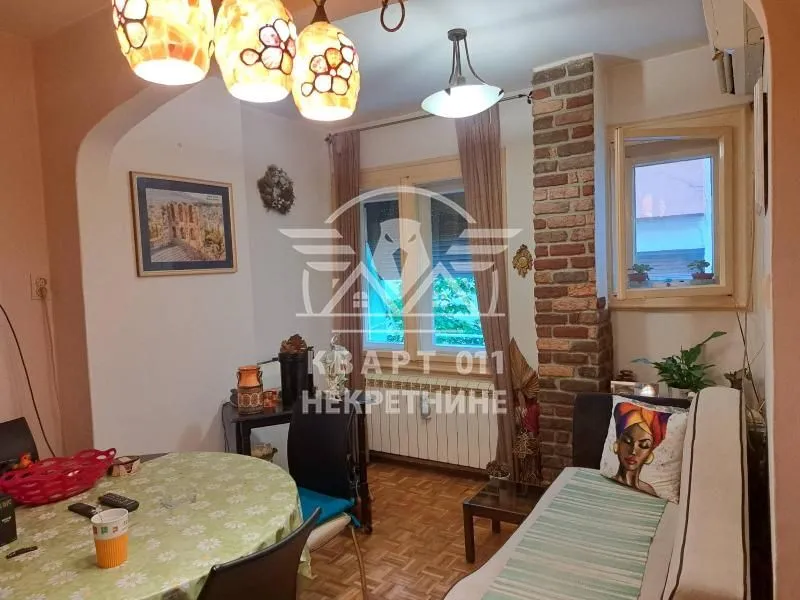 Prodaja, trosoban stan, 57m², Zemun Sve Podlokacije, Beograd