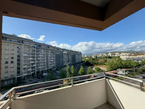 Izdavanje, dvosoban stan, 74m², Central Point, Podgorica - image 11