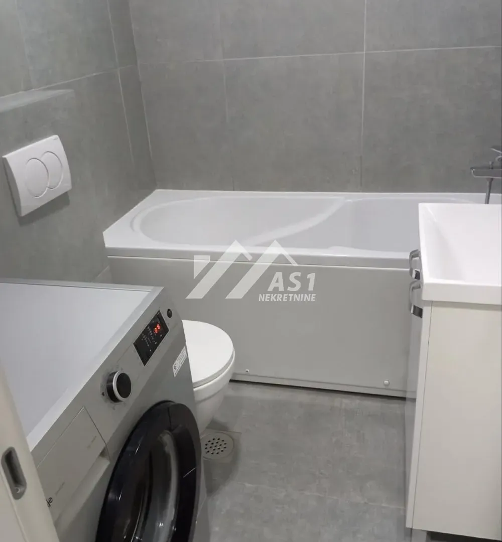 Izdavanje, jednosoban stan, 41m², Podbara, Novi Sad Sve Podlokacije