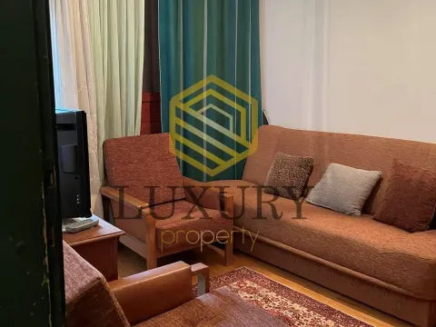 Izdavanje, trosoban stan, 95m², Blok 5, Podgorica - image 8