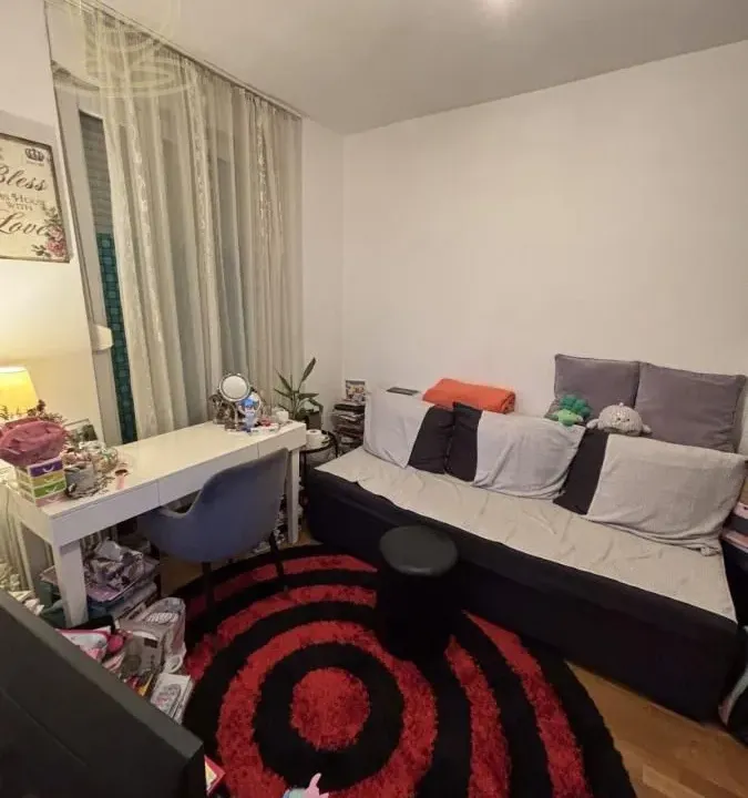 Izdavanje, jednosoban stan, 33m², Grbavica, Novi Sad Sve Podlokacije