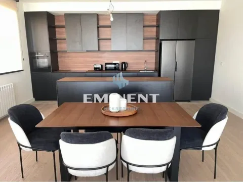 Izdavanje, četvorosoban stan, 134m², Savski Venac, Beograd - image 3