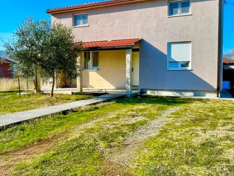 Izdavanje, dvosoban stan, 70m², Donji Kokoti, Podgorica - image 17