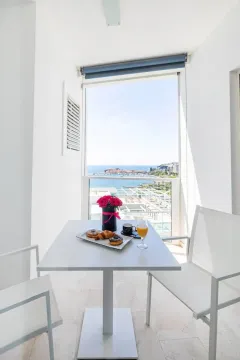 Izdavanje, jednosoban stan, 77m², Tre Canne, Budva - image 24