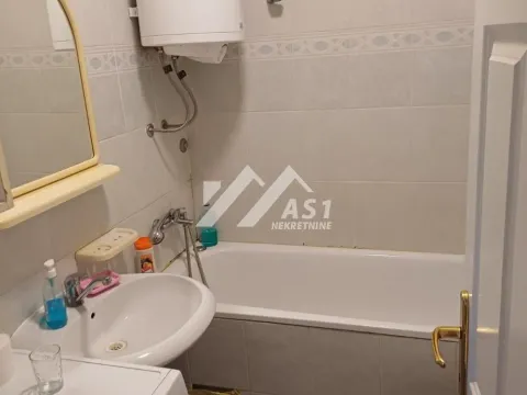 Izdavanje, jednosoban stan, 37m², Bulevar Oslobodjenja, Novi Sad Sve Podlokacije - image 4
