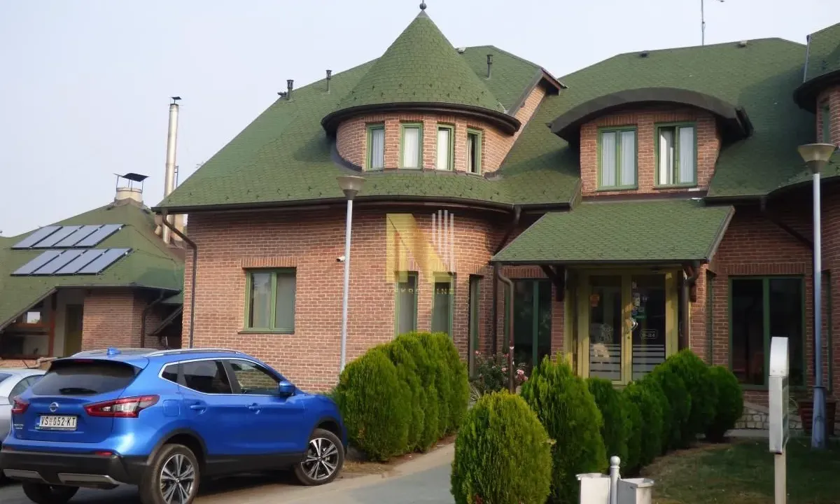 Prodaja, ugostiteljski objekat, 2064m², Centar, Vršac