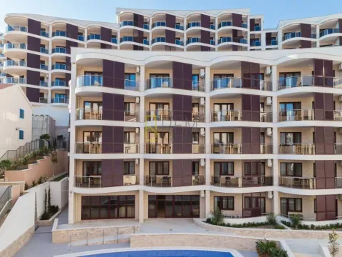 Prodaja, dvosoban stan, 89m², Bečići, Budva - image 14