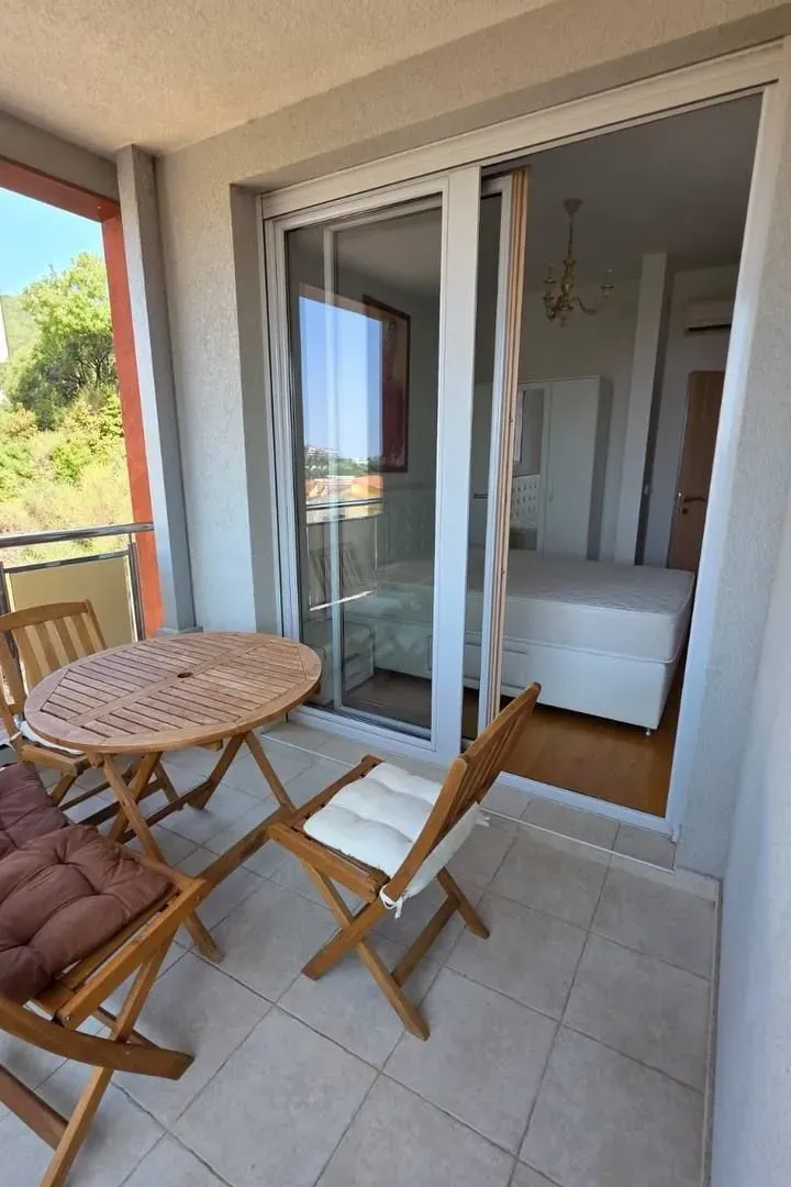 Rent, two bedroom apartment, 70m², Bečići, Budva