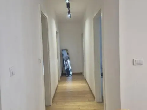 Izdavanje, trosoban stan, 108m², Novi Beograd Blok 65, Novi Beograd Sve Podlokacije - image 17