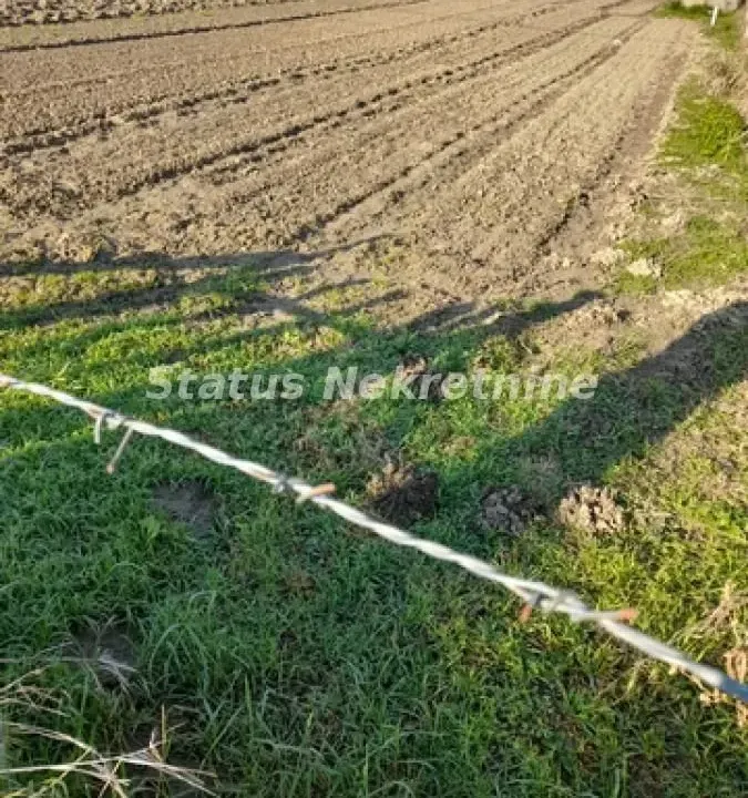 Prodaja, plac, 781m², Futog, Novi Sad Sve Podlokacije