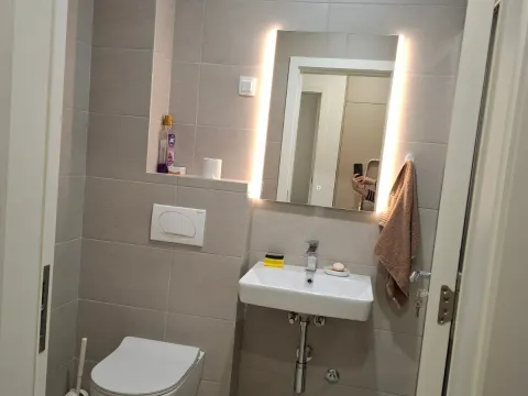 Rent, one bedroom apartment, 47m², Pobrežje, Podgorica - image 17