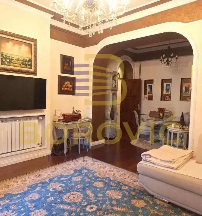 Prodaja, dvosoban stan, 43m², Stari Grad, Beograd