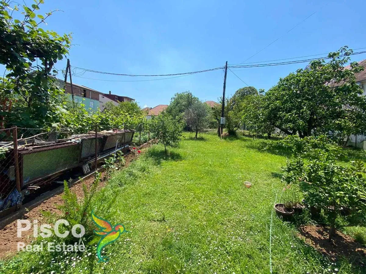 Sale, house, 190m², Tološi, Podgorica