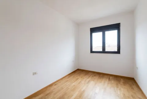 Prodaja, dvosoban stan, 44m², Budva, Crna Gora - image 3