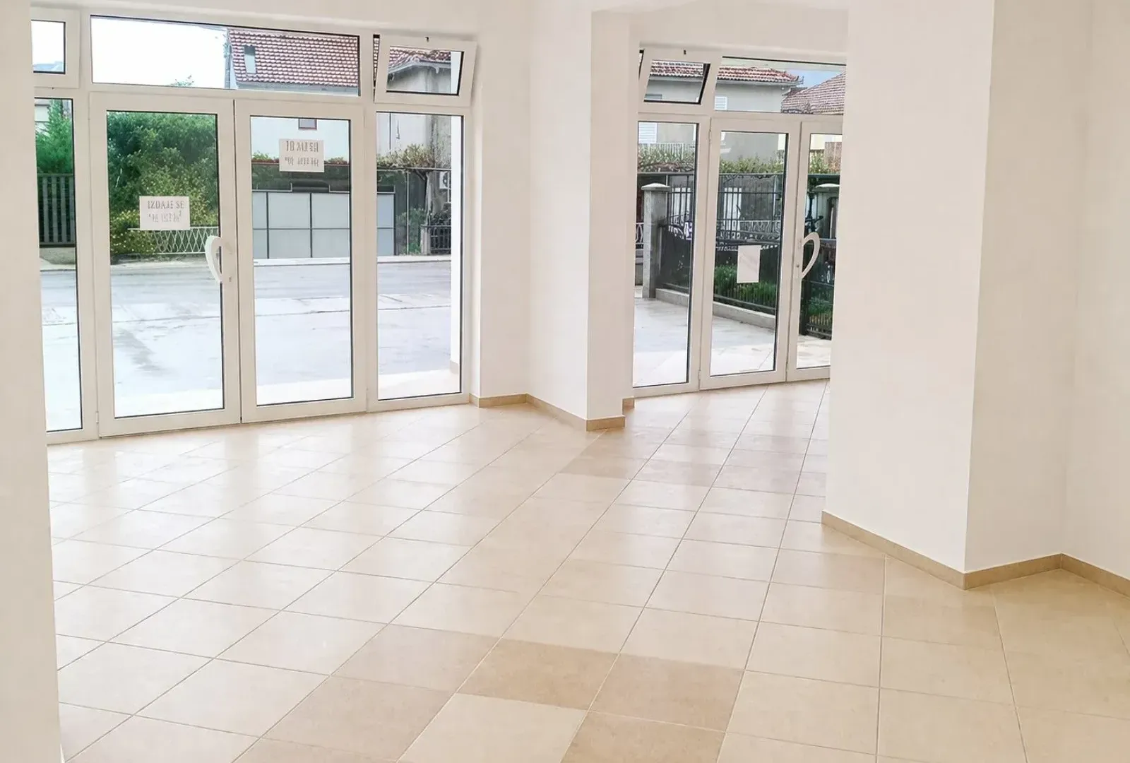 Rent, office space, 130m², Tivat, Crna Gora