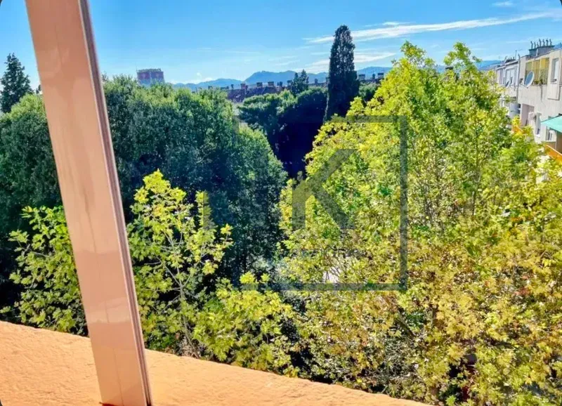 Prodaja, trosoban stan, 101m², Centar, Podgorica