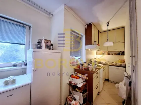 Sale, two bedroom apartment, 50m², Južni Bulevar, Vračar Sve Podlokacije - image 3