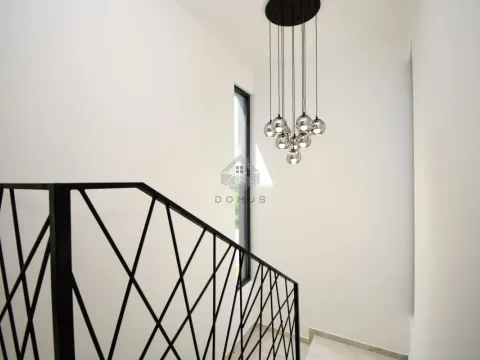 Prodaja, kuća, 154m², Dahna, Podgorica - image 15