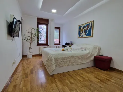 Prodaja, četvorosoban stan, 102m², Vračar Sve Podlokacije, Beograd - image 14