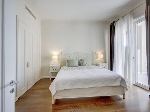 Prodaja, jednosoban stan, 61m², Porto Montenegro, Tivat - image 11