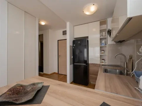 Sale, one bedroom apartment, 48m², Budva, Crna Gora - image 8