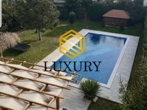 Prodaja, kuća, 330m², Gorica C, Podgorica - image 7