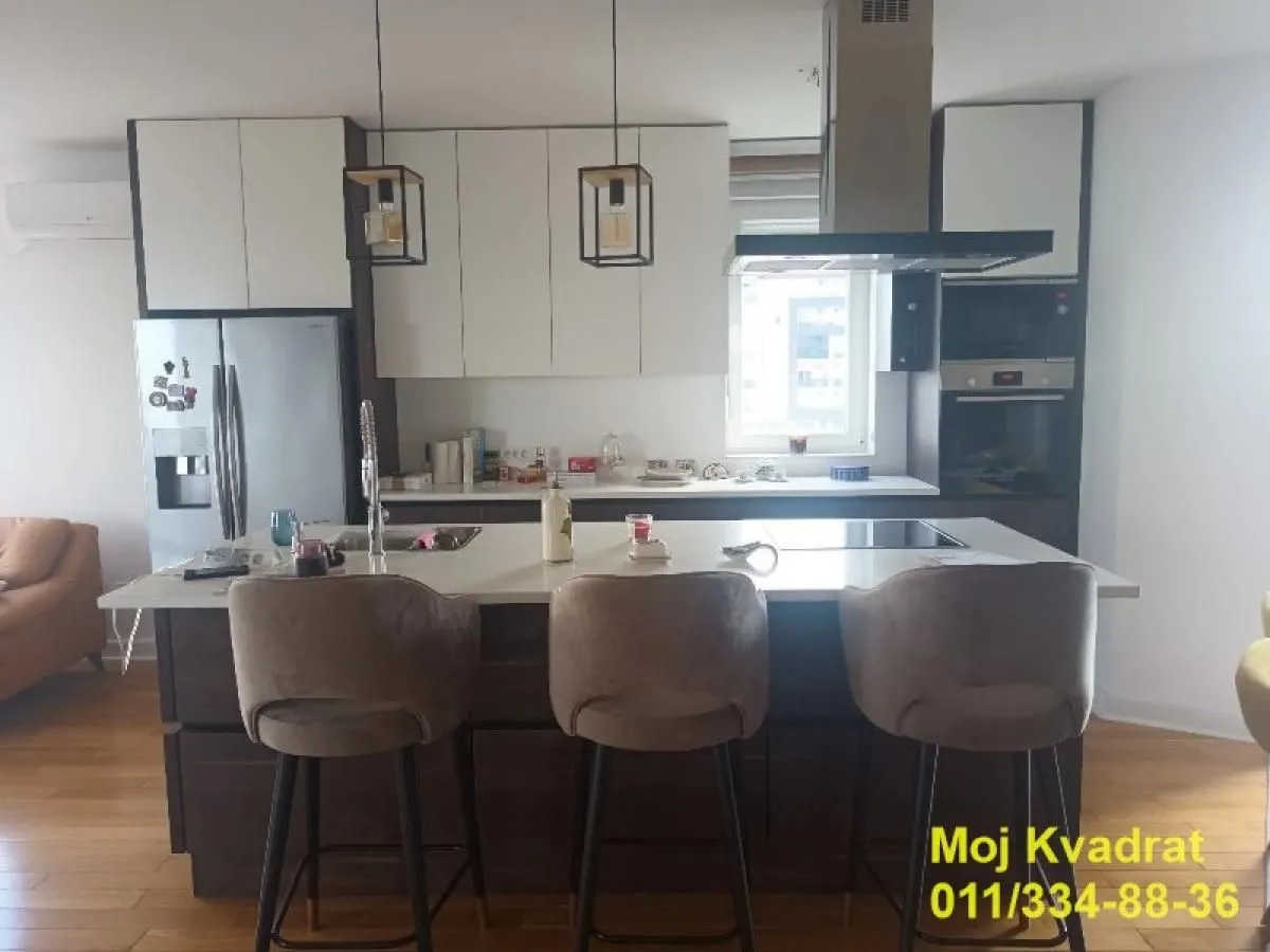 Prodaja, trosoban stan, 92m², Novi Banovci, Stara Pazova