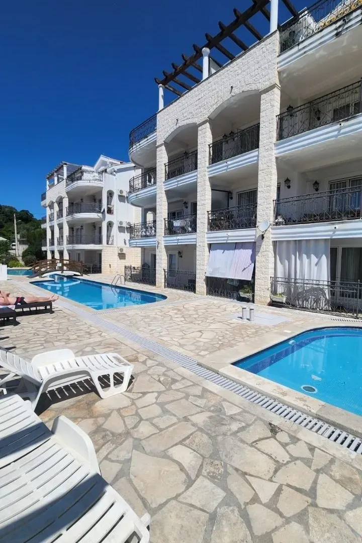 Izdavanje, jednosoban stan, 38m², Đenovići, Herceg Novi