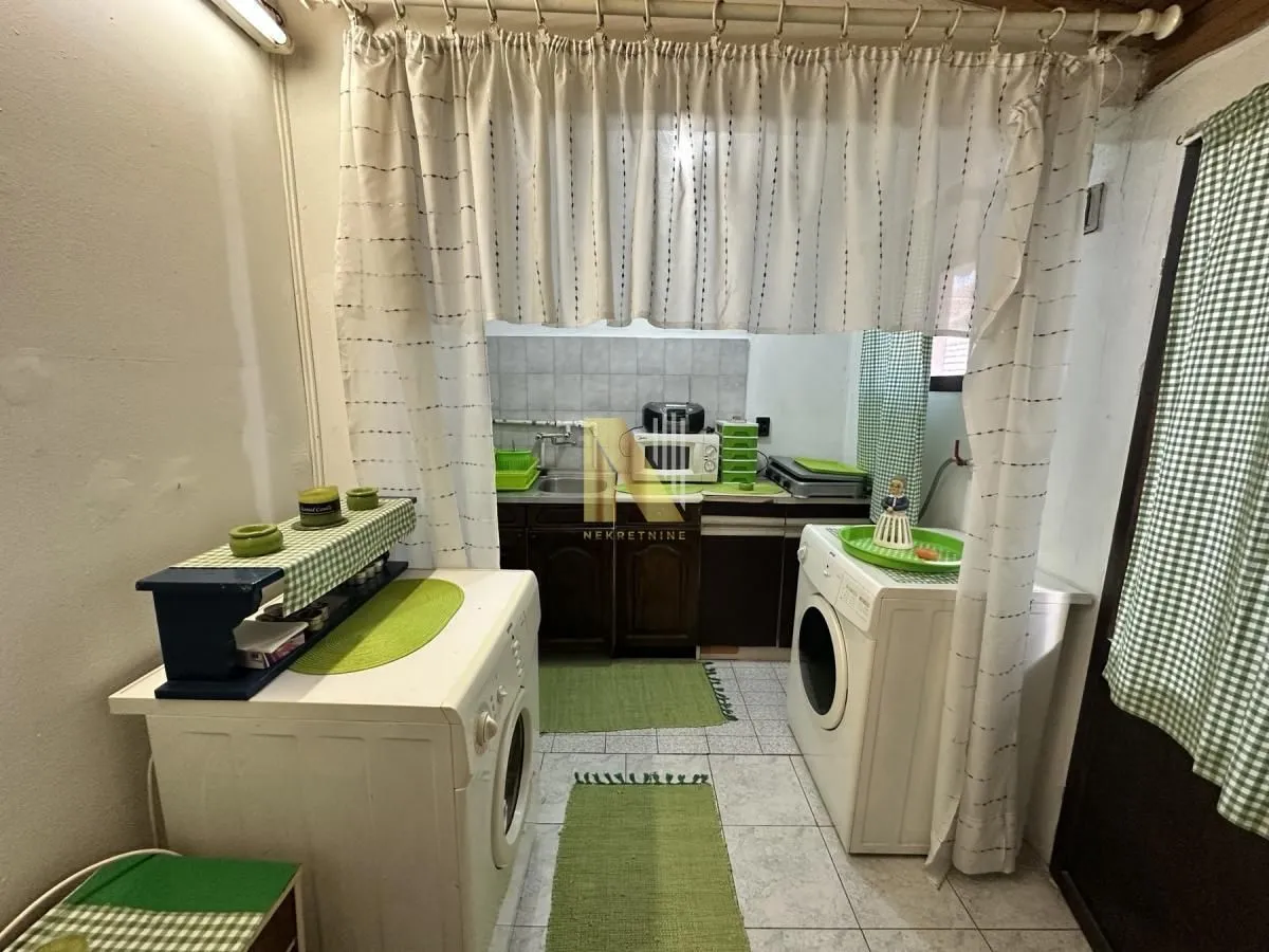Prodaja, kuća, 229m², Klisa, Novi Sad Sve Podlokacije