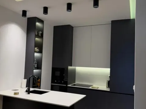 Prodaja, dvosoban stan, 78m², Soho City, Bar - image 10
