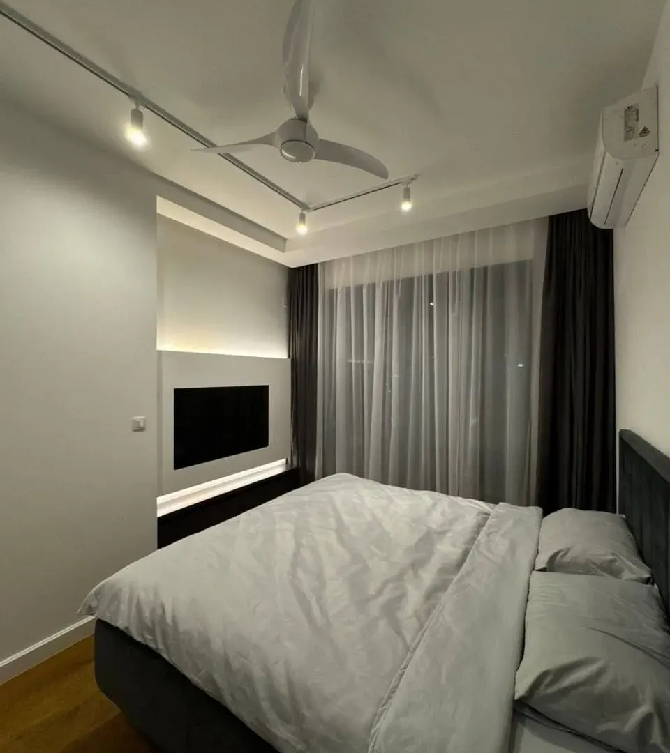 Prodaja, dvosoban stan, 77m², Centar, Bar