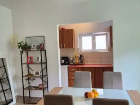 Rent, two bedroom apartment, 100m², Marići, Tivat - image 4